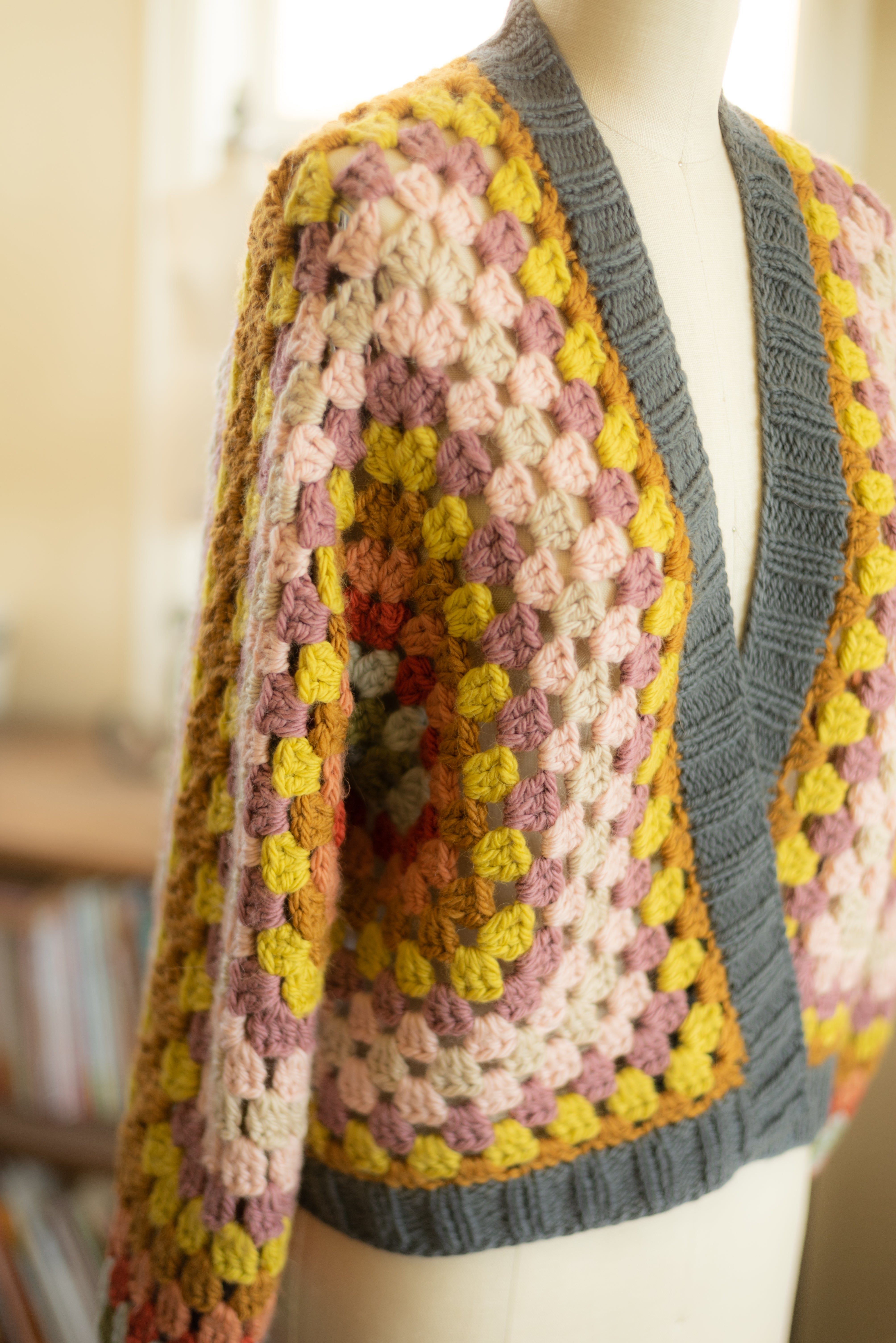 Happi Scrappi Hexi Cardi