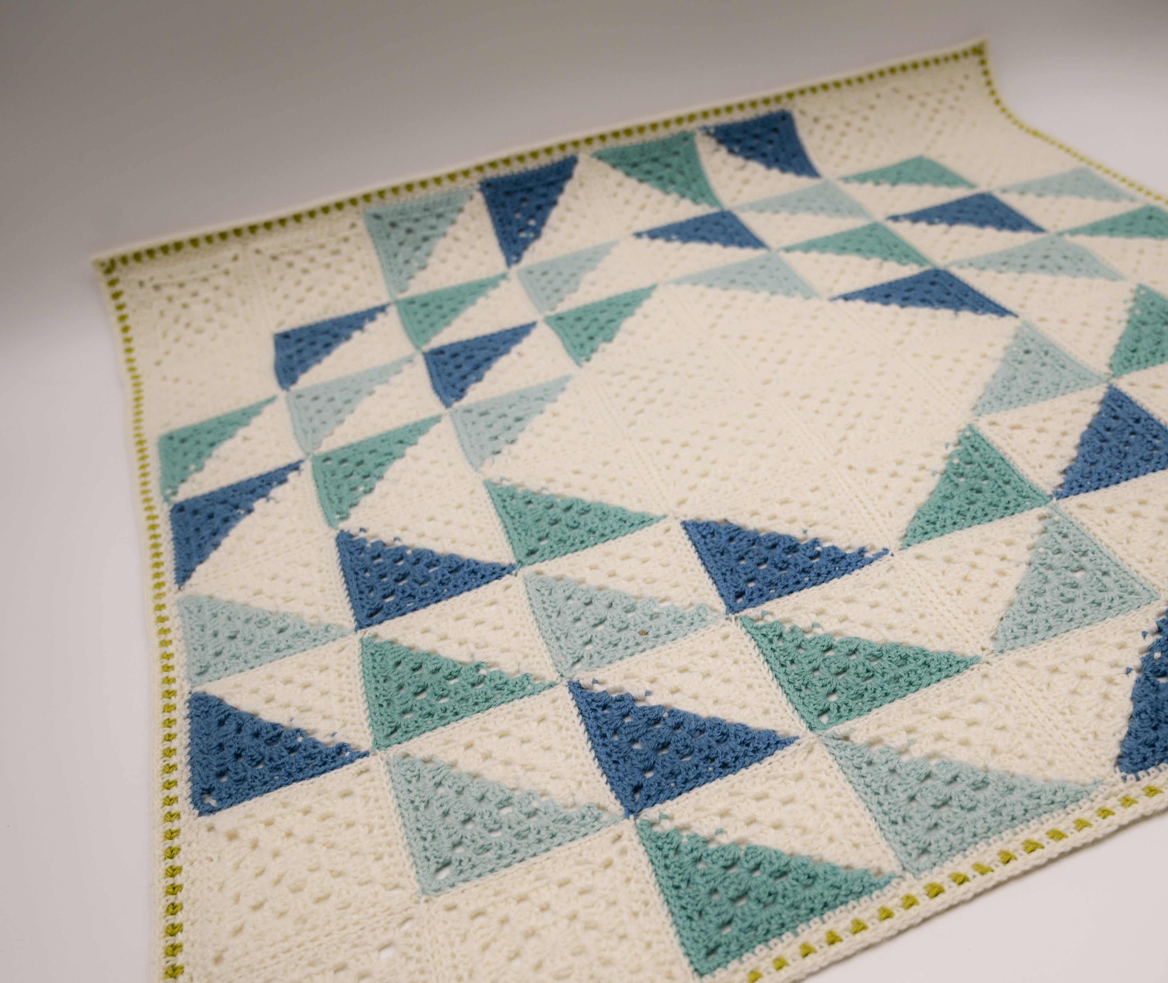 Little Tides Blanket Crochet Kit