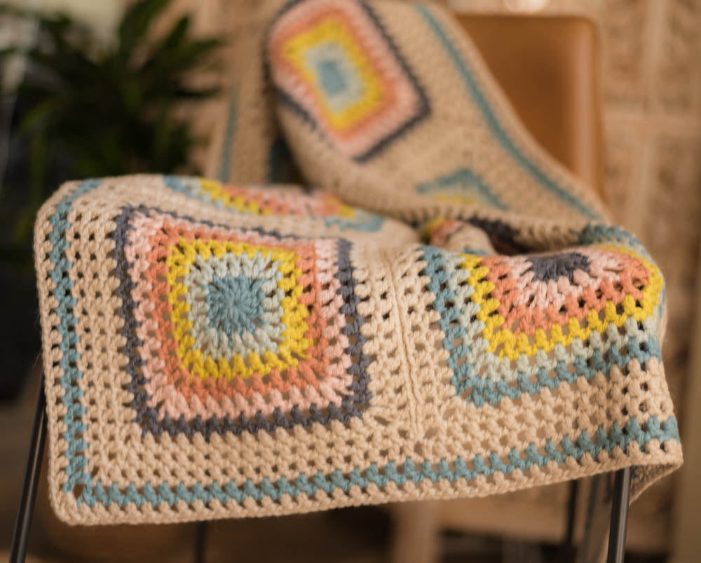 Granny Square Lite Blanket (9-square version) Crochet Kit