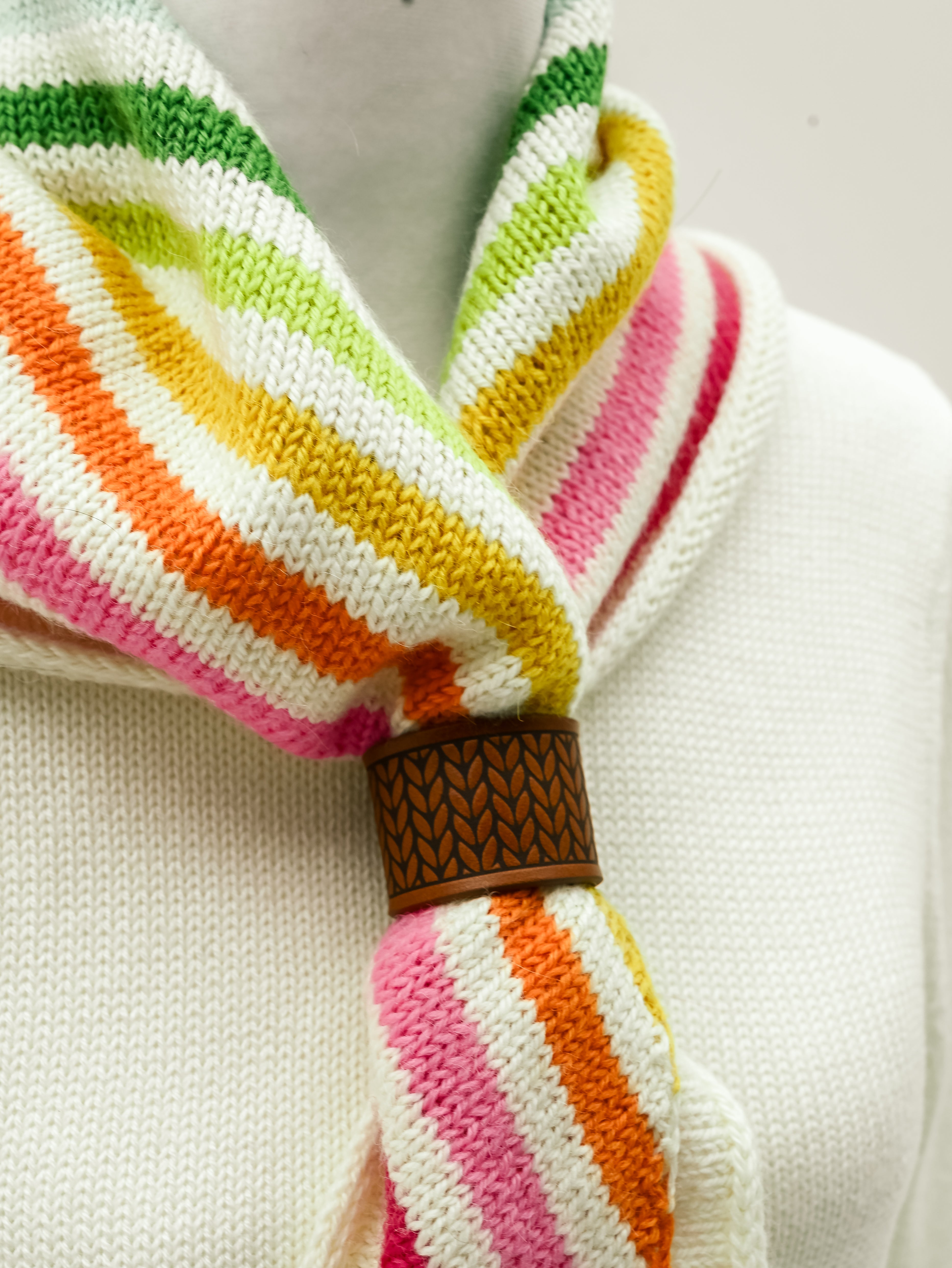 Shawl & Scarf Woggles
