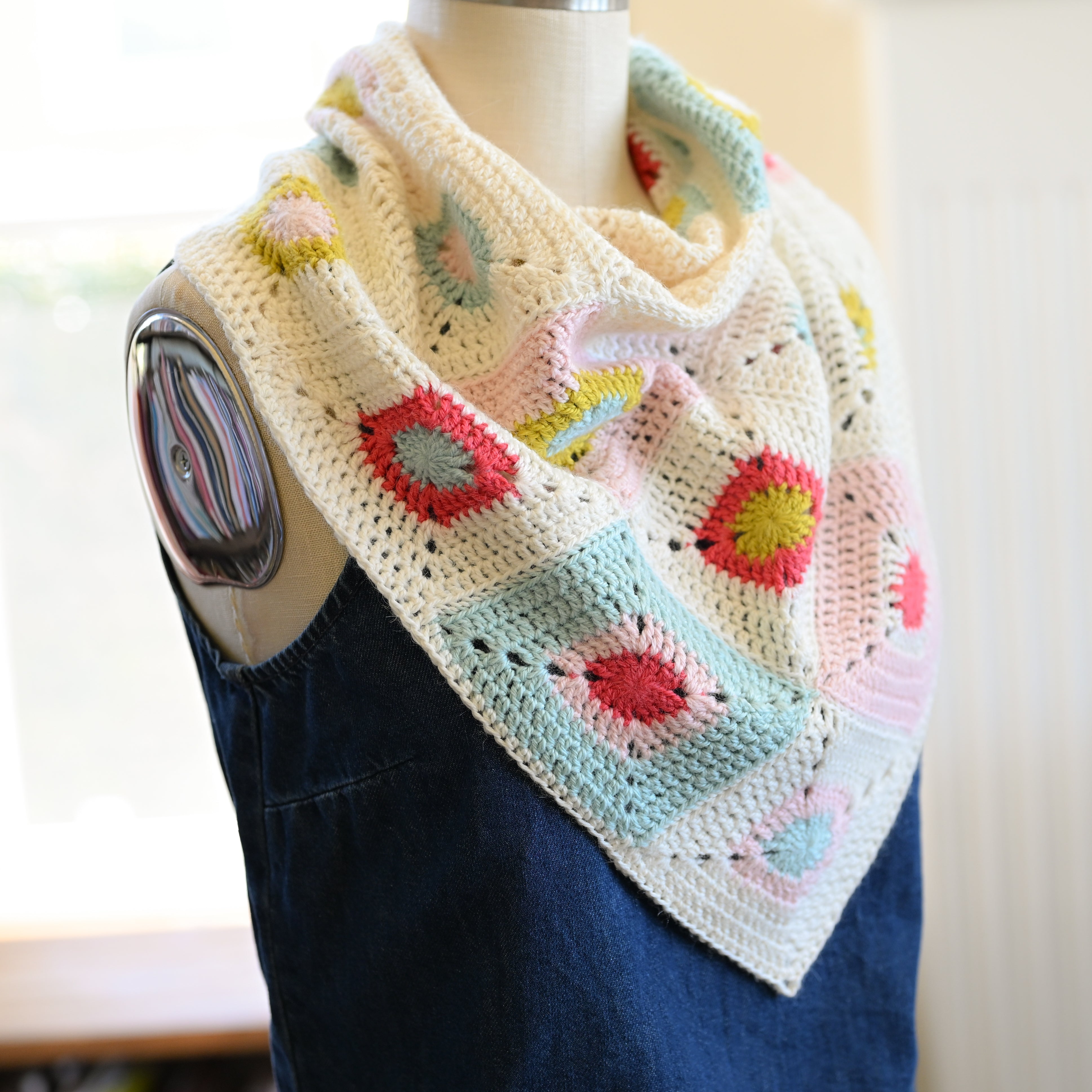 Sprinkle & Pop Shawl Kit - Crochet