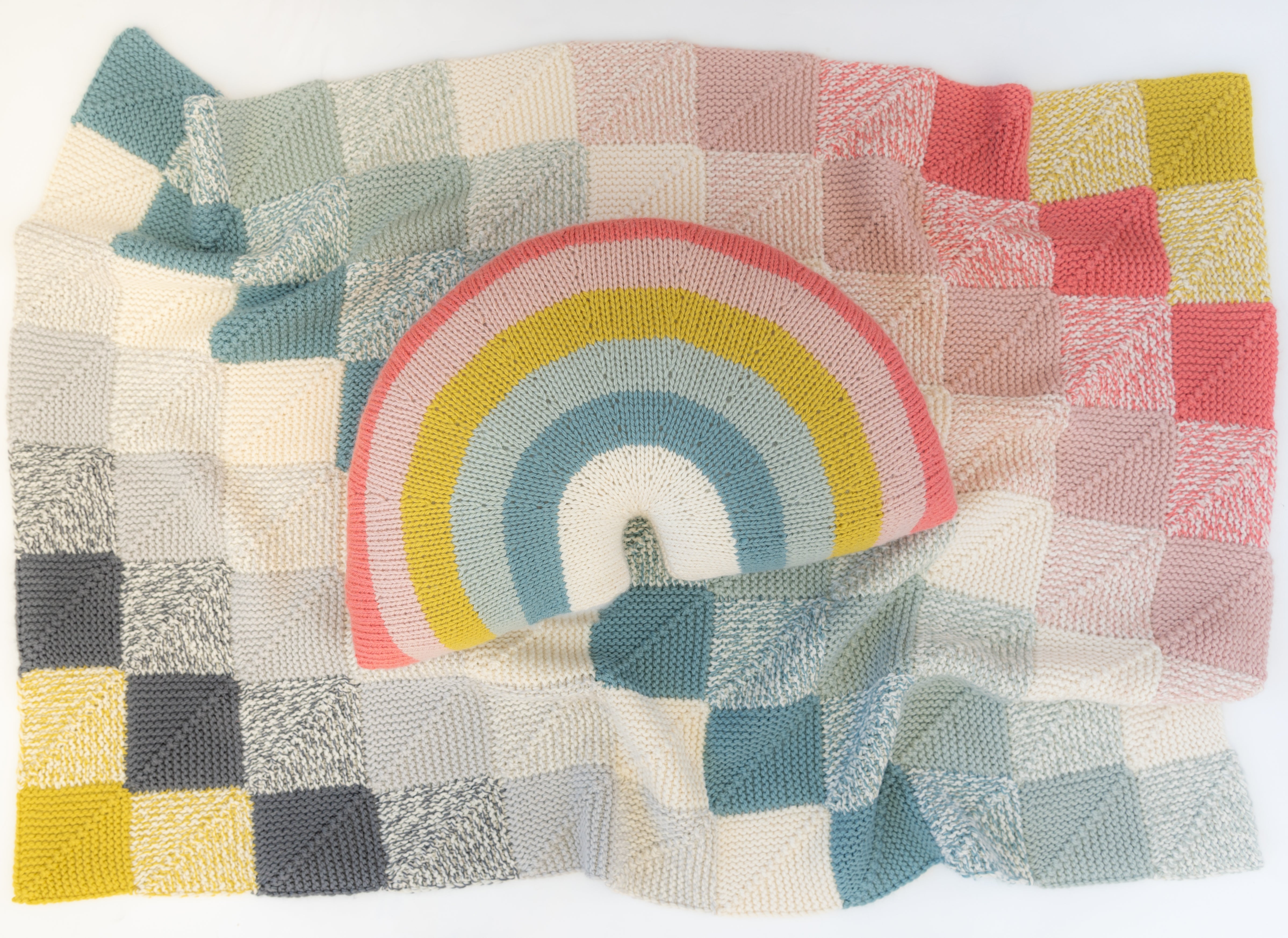 Over-the-Rainbow Pillow Knitting Kit