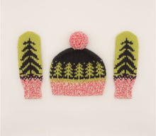 Load image into Gallery viewer, Doug  Winter Wonderland Knitting Kit