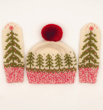 Load image into Gallery viewer, Festive Doug - Tree Trimmings Knitting Kit