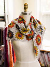 Load image into Gallery viewer, Sugar Bloom Shawl